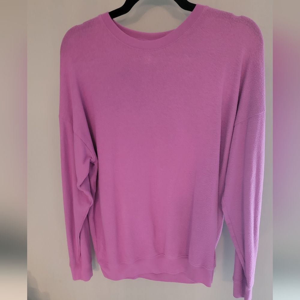 Alo yoga pinky/purple top, size small